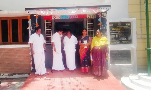 தாமரைக்குளம் பேரூராட்சி செயல் அலுவலரை கண்டித்து கவுன்சிலர்கள் வெளிநடப்பு