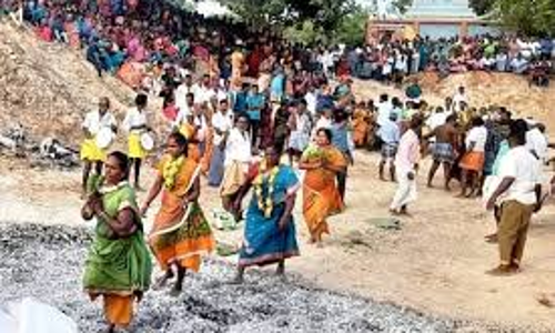 முத்துமாரியம்மன் கோவிலில் தீமிதி விழா