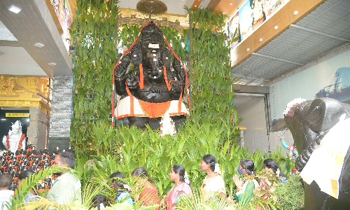 சதுர்த்தி விழா கொண்டாட்டம் திண்டுக்கல் விநாயகர் கோவில்களில் பக்தர்கள் சிறப்பு வழிபாடு