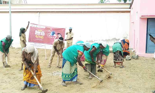 நெல்கட்டும்செவல் ஊராட்சியில் நம்ம ஊரு சூப்பரு திட்டத்தின் கீழ் தூய்மை பணி