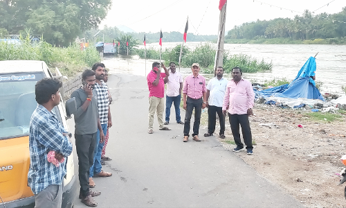 கிருஷ்ணகிரி அணையில் இருந்து நீர் திறப்பு:  தென்பெண்ணை ஆற்றங்கரையோர மக்களுக்கு வெள்ள அபாய எச்சரிக்கை