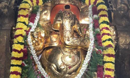 சம்பந்த விநாயகருக்கு தங்க கவச அலங்காரம்