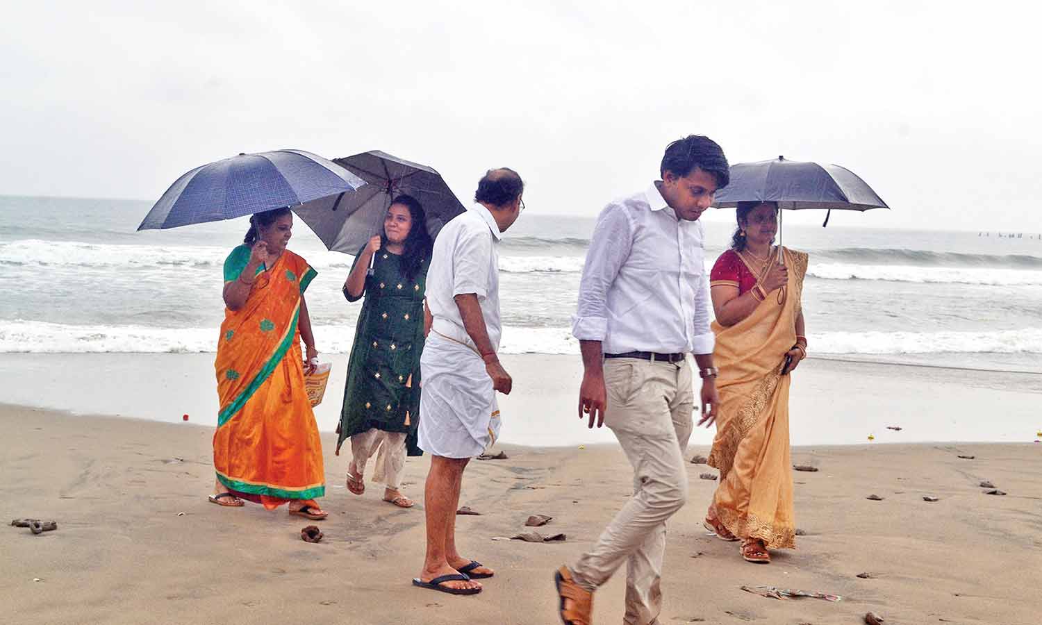 புதுவையில் தொடர்மழை புதுவையில் தொடர்மழை
