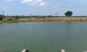 தலா ரூ. 5.80 லட்சத்தில் புதிய குளங்கள் அமைக்கும் பணி தலா ரூ. 5.80 லட்சத்தில் புதிய குளங்கள் அமைக்கும் பணி