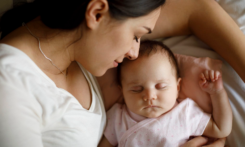 குழந்தையின் தூங்கும் நேரத்தை முறைப்படுத்துவது எப்படி?