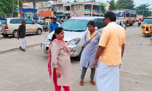 அ.ம.மு.க. பொதுக்கூட்டம் நடைபெறும் பகுதியில் நிர்வாகிகள் ஆய்வு