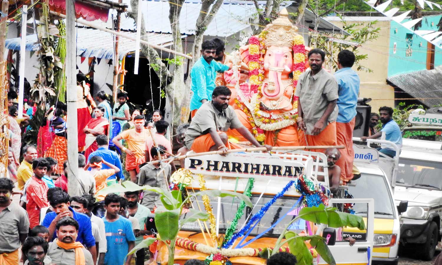 பெரும்பாறை பகுதியில் விநாயகர் சதுர்த்தி விழா பெரும்பாறை பகுதியில் விநாயகர் சதுர்த்தி விழா