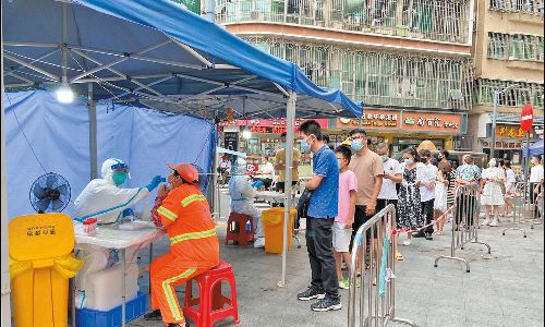 கொரோனா பரவலால் சீன நகரில் பொதுமுடக்கம் அமல்