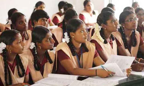 அரசு பள்ளிகளில் பிளஸ் 1 தொழிற்கல்வி பாடப் பிரிவுகளை மூட உத்தரவு
