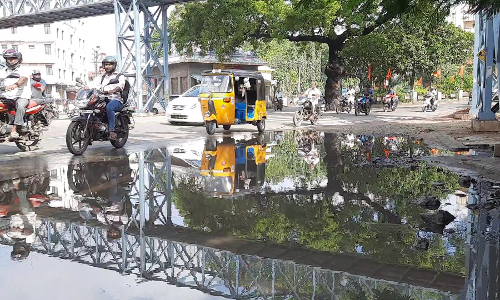 திருப்பூர் மாவட்டத்தில் விடிய விடிய கொட்டி தீர்த்த கனமழை