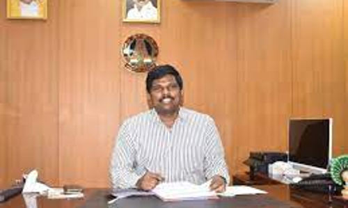 பழகுடியின மாணவர்கள் அரசு தேர்வுக்கு இலவச பயிற்சி பெற விண்ணப்பிக்கலாம் - திருச்சி கலெக்டர் தகவல்