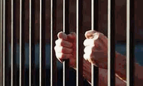 மசினகுடியில் மது விற்ற வாலிபர் கைது