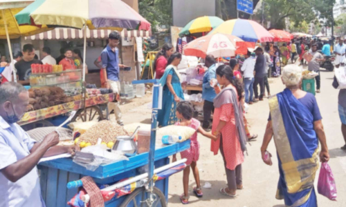 தி.நகரில் சாலையோர நடைபாதையில் திடீர் ஆக்கிரமிப்பு கடைகள்- பொதுமக்கள் கடும் அவதி