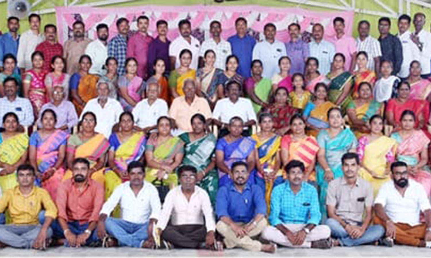 அரசு பள்ளி முன்னாள் மாணவர்கள் சந்திப்பு அரசு பள்ளி முன்னாள் மாணவர்கள் சந்திப்பு