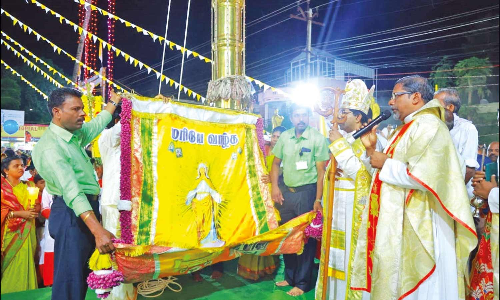 முளகுமூடு தூய மரியன்னை பசிலிக்கா ஆலய திருவிழா கொடியேற்றத்துடன் தொடங்கியது