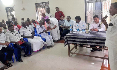 கடையம் அருகே  பறவைகள் சரணாலயம் அமைக்க  பொதுமக்கள் கடும் எதிர்ப்பு