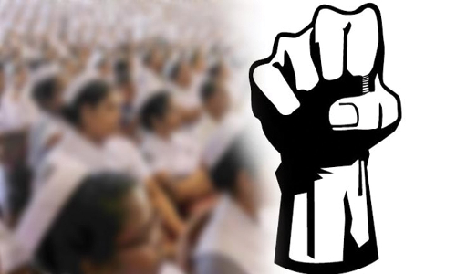 அரக்கோணம் வட்டார வளர்ச்சி அலுவலகத்தை பெண்கள் முற்றுகை