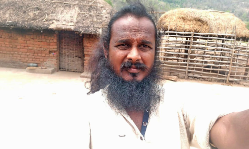 சினிமா ஆசைகாட்டி ஆபாசபடம் எடுத்த இயக்குனர் வேல்சத்ரியன் மீது புகார்கள் குவிகிறது