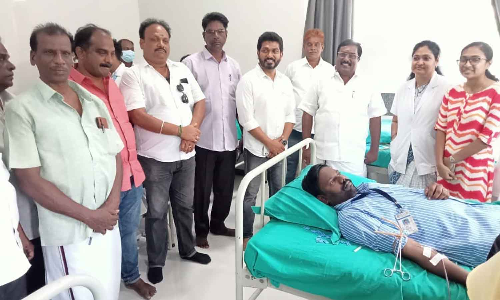 தொண்டு அறக்கட்டளை சார்பில் ரத்ததானமுகாம்