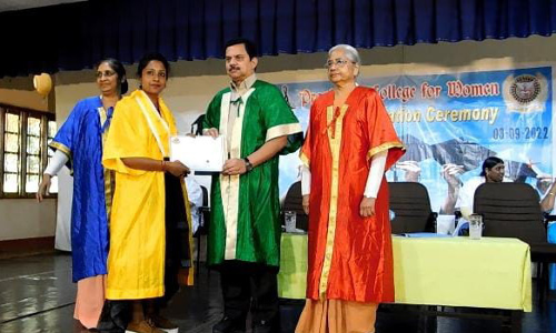 ஊட்டி  பிராவிடன்ஸ் மகளிர் கல்லூரி பட்டமளிப்பு விழா