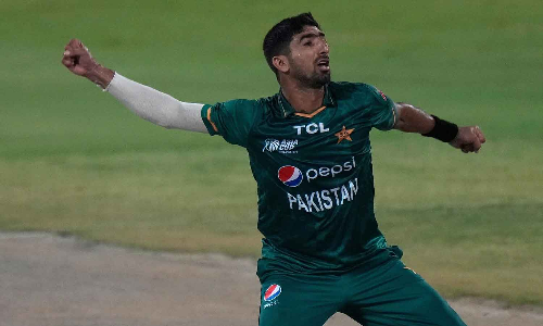 ஆசிய கோப்பை கிரிக்கெட்- பாகிஸ்தான் அணியின் வேகப்பந்து வீச்சாளர் காயம் காரணமாக விலகல்