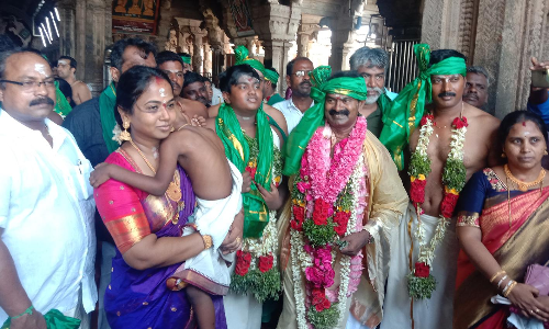 ராகுல் காந்தியின் நடைபயணம் மக்களுக்காக இல்லை- திருச்செந்தூரில் சீமான் பேட்டி