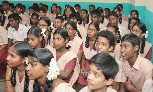 அரசு பள்ளிகளில் தேவையற்ற பொருட்களை அகற்ற உத்தரவு