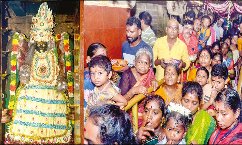 புன்னைநல்லூர் மாரியம்மனுக்கு தாழம்பூ அலங்காரம்: திரளான பக்தர்கள் தரிசனம்