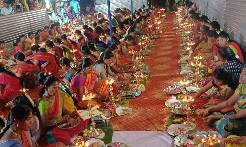 வலம்புரி விநாயகர் கோவிலில் திருவிளக்கு பூஜை