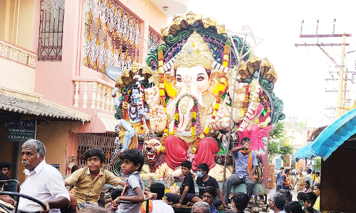 குடியாத்தத்தில் விநாயகர் சிலைகள் ஊர்வலம்