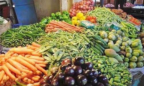 ஓணம் பண்டிகை எதிரொலி -பாவூர்சத்திரம் தினசரி சந்தையில்  காய்கறிகள் விலை அதிகரிப்பு