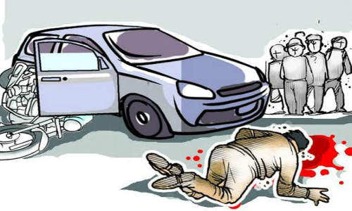 முதியவர் மீது கார் மோதி விபத்து