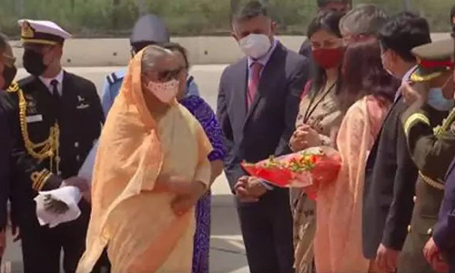 வங்காளதேச பிரதமர் ஷேக் ஹசீனா இந்தியா வருகை - பிரதமர் மோடியை சந்திக்கிறார்