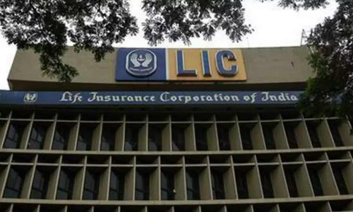 எல்.ஐ.சி.யில் 2.17 கோடி புதிய பாலிசிகள் சேர்ப்பு: ரூ.1.98 லட்சம் கோடி பிரீமியம் வருவாய்