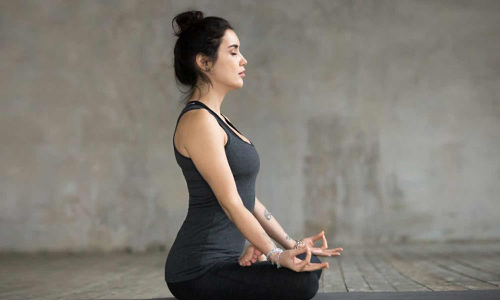 நுரையீரல் செயல்பாட்டை மேம்படுத்தும் சாவித்திரி பிராணாயாமம்