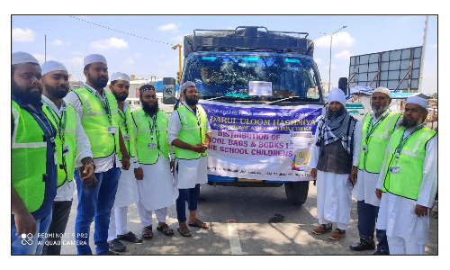 கர்நாடகாவில் மழை, வெள்ளத்தால் பாதிக்கப்பட்ட மக்களுக்கு உதவிட  ரூ.5 லட்சம் மதிப்பிலான நிவாரணப் பொருட்கள்