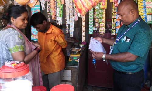 ஆவடி பகுதியில் 100 கடைகளில் உணவு பாதுகாப்பு அதிகாரிகள் சோதனை