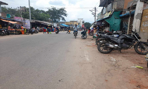 புதிய சாலையில் நிழற் கூடம் கட்ட வேண்டும்