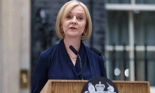 பொறுப்பேற்ற முதல் நாளிலேயே அதிரடி காட்டிய பிரிட்டன் புதிய பிரதமர்