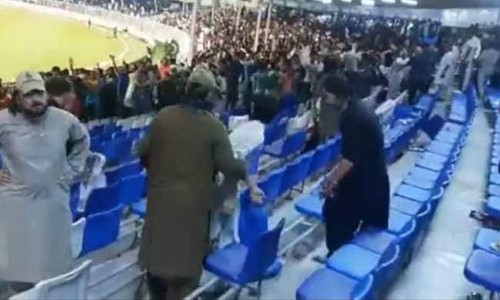 ஆப்கானிஸ்தான்-பாகிஸ்தான் ரசிகர்கள் மோதல்