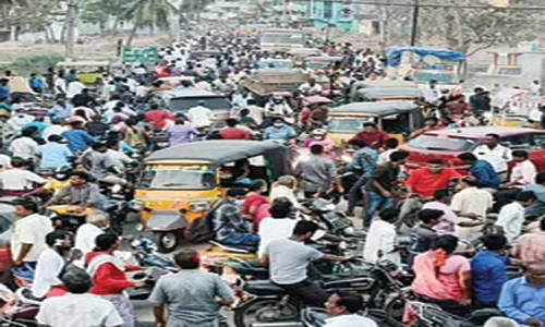 குடியாத்தம் கெங்கையம்மன் கோவில் பகுதியில் மேம்பாலம் அமைத்து தர வேண்டும்