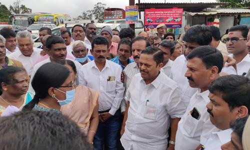 கோத்தகிரியில்      வியாபாரிகளுக்கு பாதிப்பு இல்லாத வகையில் புதிய உழவர் சந்தை