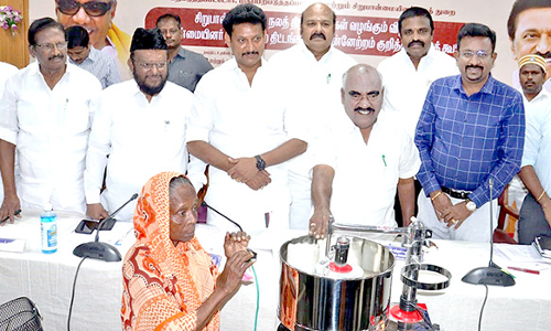 சிறுபான்மை இன மக்களுக்கு பாதுகாவலனாக தி.மு.க. அரசு விளங்குகிறது- அமைச்சர் பேட்டி