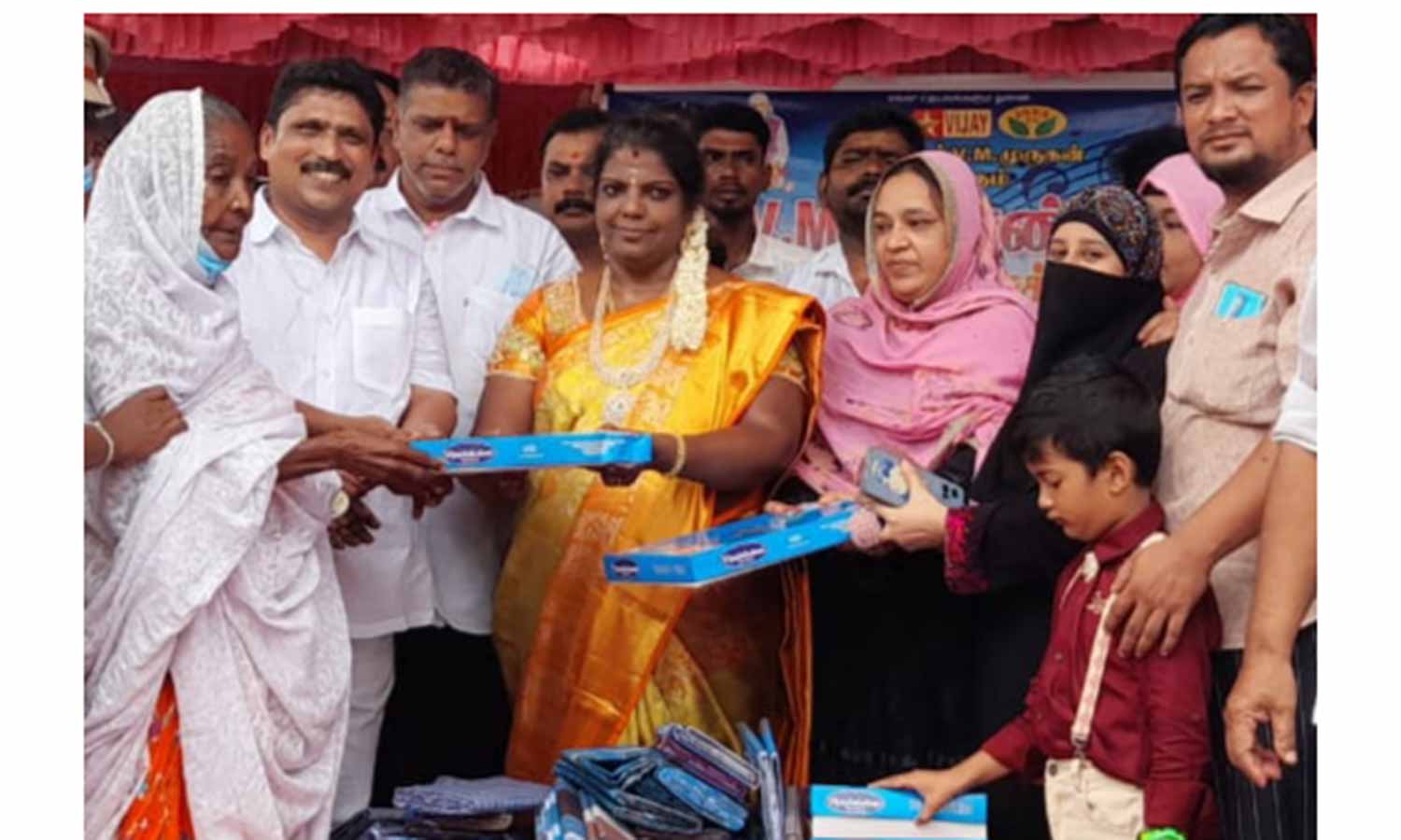 அமைச்சர் நமச்சிவாயம் பிறந்தநாளையொட்டி  நலத்திட்ட உதவிகள்