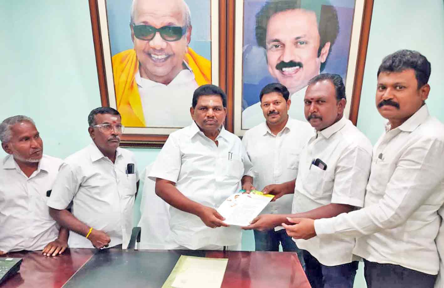 உடன்குடி வட்டார பகுதியில்  15 நீர் பிடிப்பு குளங்களையும் முழுமையாக நிரப்ப நடவடிக்கை -  அமைச்சர் அனிதா ராதாகிருஷ்ணன் தகவல்