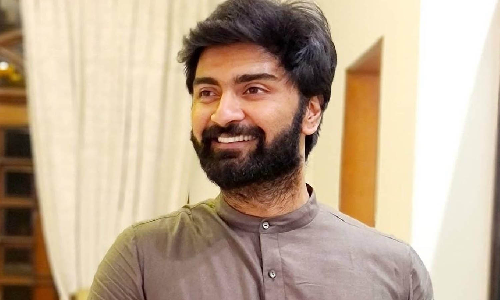 சமூக வலைதளத்தை கலக்க வரும் அதர்வா பட டிரைலர்