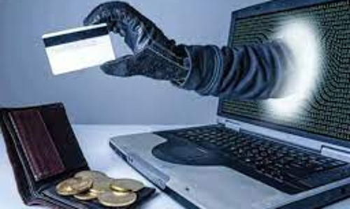 இணையவழியில் பணம் பெற்று மோசடி செய்த வாலிபர் கைது