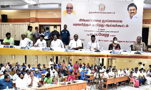 கிரிவலப்பாதையை சாமியார்கள் ஆக்கிரமிக்க விடக்கூடாது