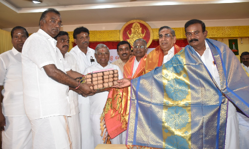 ஆறுநாட்டு வேளாளர் சங்க புதிய நிர்வாகிகள் பதவியேற்பு விழா