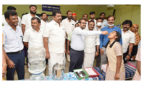 ஓசூர் மாநகராட்சி நடுநிலைப்பள்ளிகளில் தேசிய குடற்புழு நீக்க முகாம்